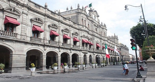 Ayuntamiento de Puebla asegurará a 6 mil 780 trabajadores; lanza licitación