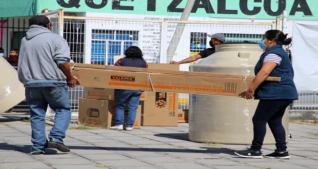 Bienestar entrega tinacos y calentadores en Cholula y Cuautlancingo