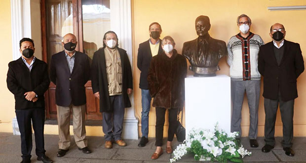Con develación de busto, Cultura rinde homenaje a Pedro Ángel Palou