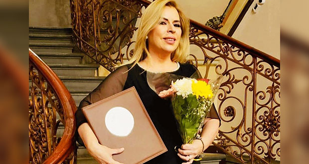 Conoce a Ruzi, artista mexicana con más de 800 pinturas 