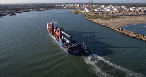 Desde Italia, llegan reactores para refinería de Dos Bocas