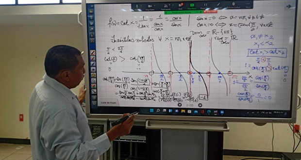 En Tecomatlán, enseñan matemáticas a jóvenes de 5 estados y docentes