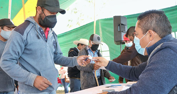 Entrega SDR indemnización a 116 productores de nopal en Acatzingo