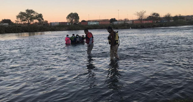 Grupo Beta del INM rescata a 2 mujeres y 4 menores en río Bravo