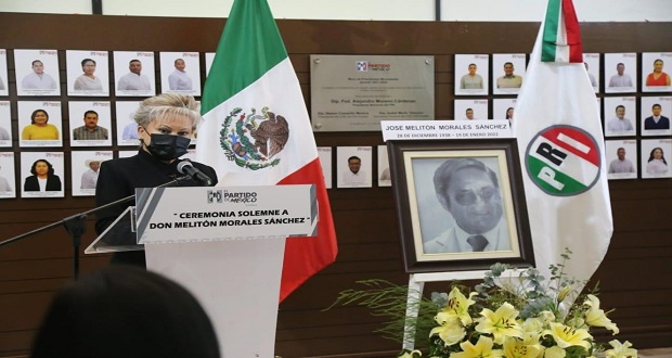 PRI rinde homenaje luctuoso a político poblano
