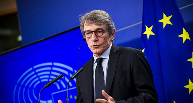 Muere presidente del Parlamento Europeo internado por neumonía