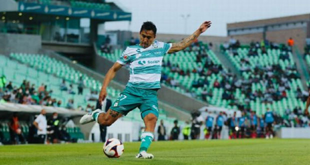 Municipal de Guatemala ficha a jugador mexicano Jesús Isijaras 
