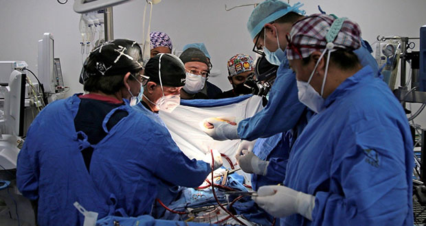 Realizan primer trasplante de corazón del Hospital General La Raza