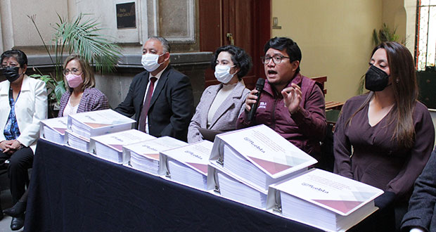 Solventan observaciones de administración de Claudia Rivera; piden no politizar