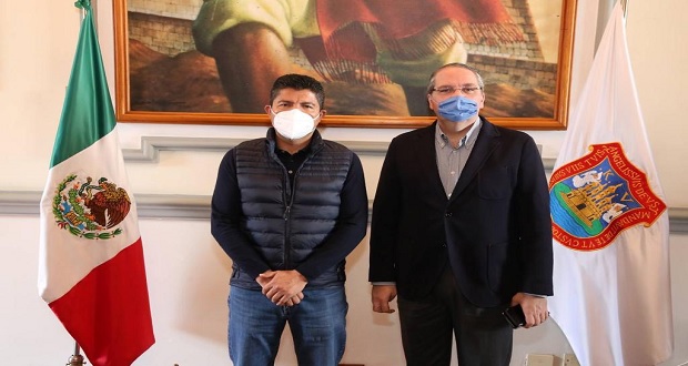 Rivera y director de Pemex analizan estrategias contra robo de combustible