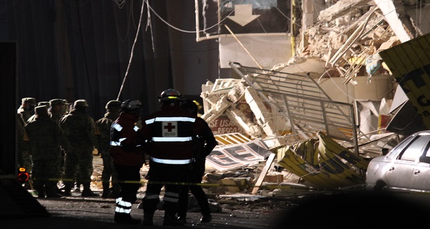 Explota tanque de gas en local de Puebla capital; hay 15 heridos
