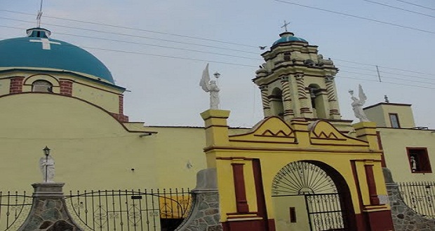 Exponen a AMLO deterioro en iglesia en Chila de la Sal; INAH informará