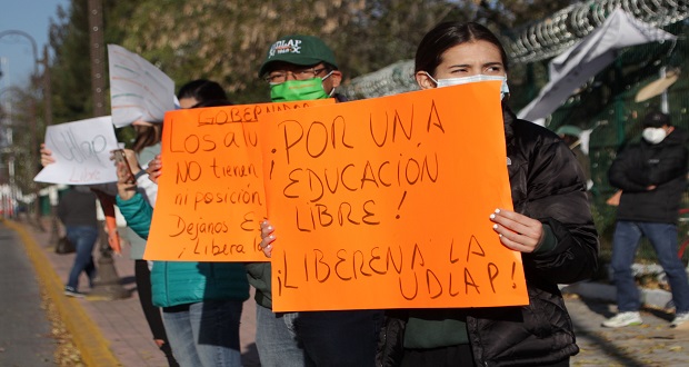 Somos ajenos al conflicto: alumnos en protesta para exigir reabrir la Udlap