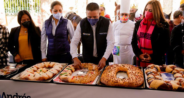 ¿Sin plan y con hambre? Ve a la feria de la rosca de Reyes