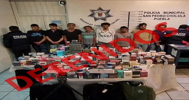 Policía de San Pedro detiene a 8 por robo en plaza San Diego