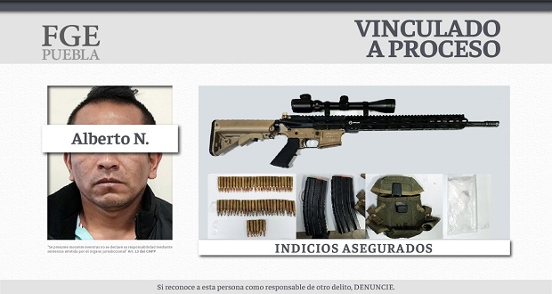 En cateo en San Martín, detienen a hombre con rifle R15 y droga