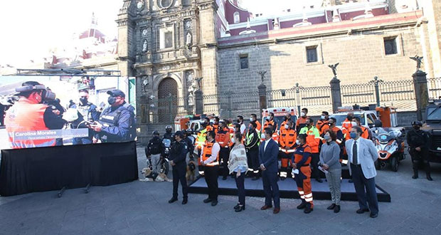 Comuna de Puebla reconoce a 22 rescatistas de Protección Civil