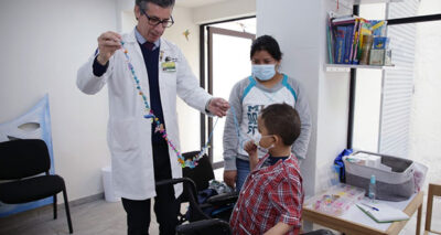 Issste brinda subsidios a padres y madres de infantes con cáncer. Foto: Especial.