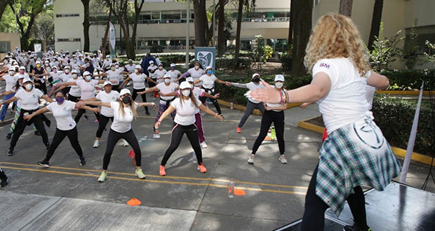 219 trabajadores del IMSS se unen a marcoclase de zumba