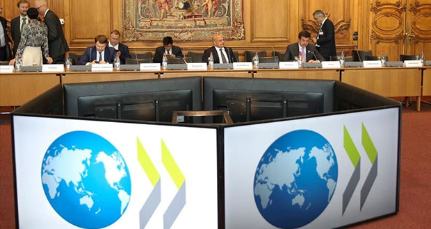 OCDE plantea subir impuestos a empresas energéticas para bajar tarifas
