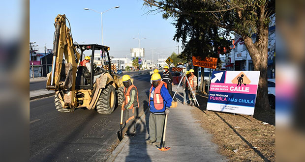 Rehabilitan calles de Granjas de Puebla y Satélite Magisterial