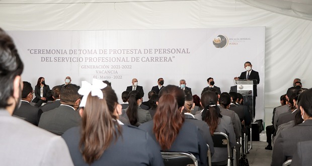 Fiscalía de Puebla integra a 126 nuevos servidores públicos