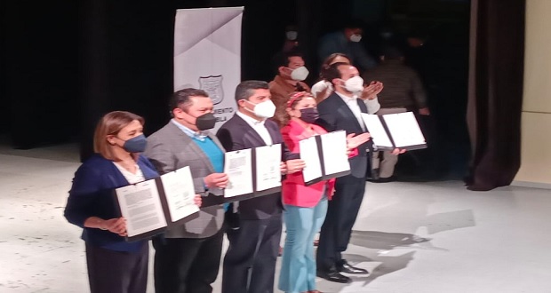 Comuna y sindicato acuerdan aumento salarial del 4.5% y 6% en seguridad social