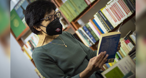 En libro, Lilia Cedillo muestra investigación y medidas contra Covid