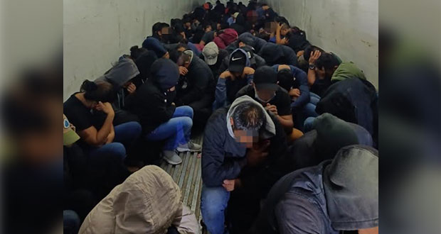 INM localiza a 133 migrantes dentro de caja de tractocamión en SLP