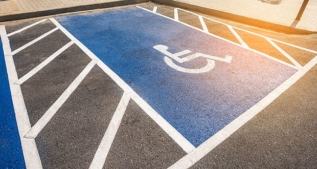 Mira cómo solicitar placas de auto para una persona con discapacidad en Puebla