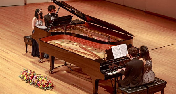 Orquesta Escuela Carlos Chávez dará recital de pianos en el Cenart