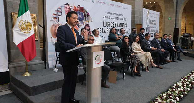 Seguridad social evoluciona con gobierno, IP y trabajadores: Robledo