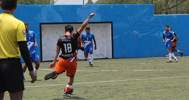 Tres selectivos de futbol de BUAP logran pase a Universiada Nacional