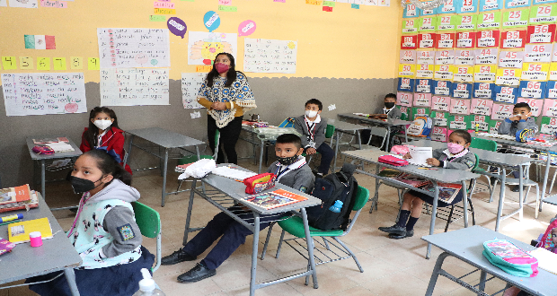 En Puebla, regresan a clases presenciales más de 1 millón 600 mil alumnos 