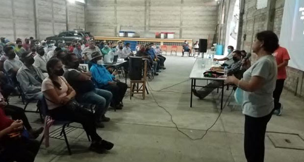 Antorcha imparte conferencia sobre redes en la Mixteca