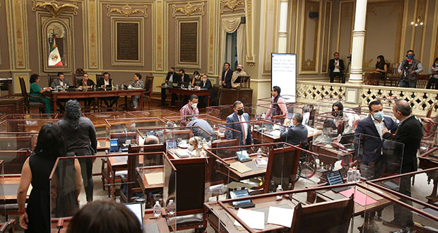 En Congreso, guardan un minuto de silencio por asesinato de Cecilia Monzón