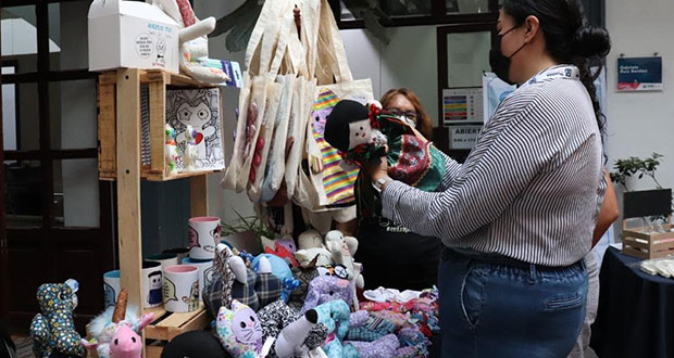 Inauguran la Expo Emprendedoras 2022 en CH de Puebla