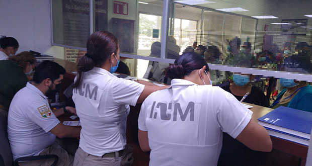 Otorgan documento migratorio a 49 personas de Caravana de Madres