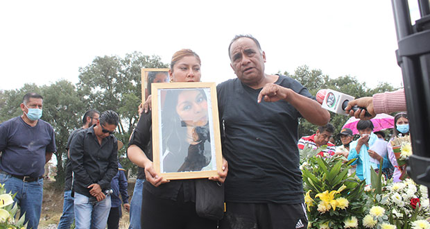Que no se repita lo que pasó con Sandra Elizabeth, pide su padre en entierro