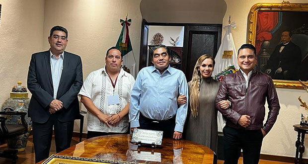 Reunión de Barbosa con diputados locales, para proyectos legislativos