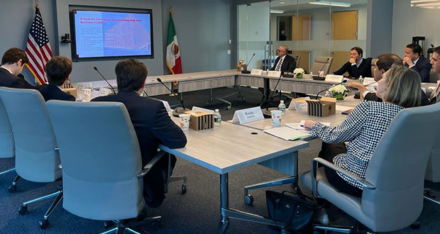 SE de Puebla explora oportunidades de inversión global