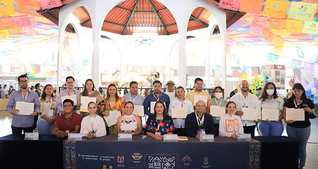 Turismo reconoce a participantes del pabellón “Pueblos Mágicos”
