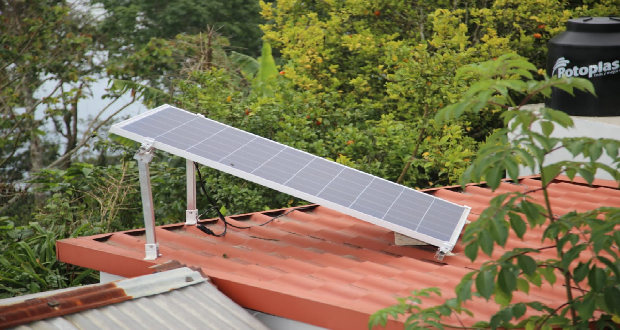 Bienestar entrega equipos solares y de captación pluvial en Sierra Norte