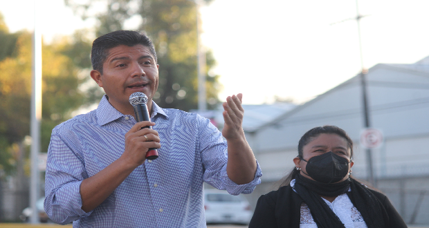 Rivera “ve bien” propuesta de reducir regidores; reforma debe ser integral