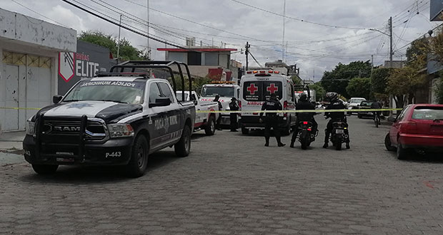 Asesinan a dueño de grúas en Tehuacán y hieren a otro