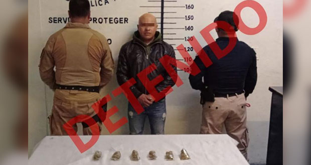 Detienen en San Pedro Cholula a presunto narcomenudista