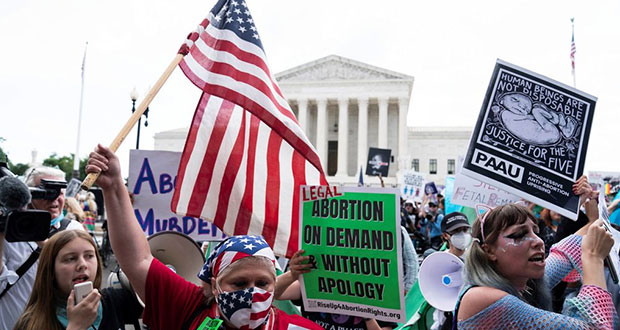 EU deroga derecho constitucional al aborto; estados decidirán
