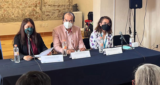 En BUAP, dialogan sobre mujeres refugiadas en Puebla
