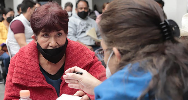 En Martes Ciudadano, Gloria recibe ayuda para actualizar acta de nacimiento
