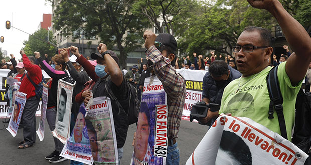 Habrá justicia, reitera AMLO a 8 años de Ayotzinapa; filtraciones, de mala fe